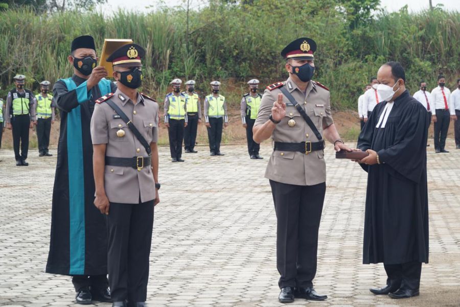 AKBP Eko Wimpiyanto Hardjito SIK Lantik Kapolsek Rambah Hilir dan Bonai Darussalam