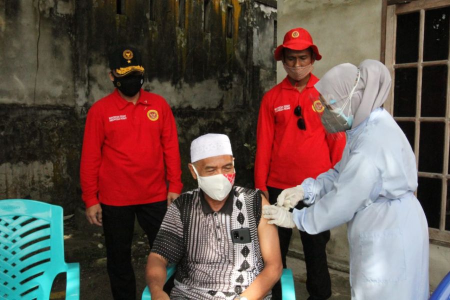 Bantu Warga Lansia, BINDa Riau Galakkan Vaksinasi Door To Door