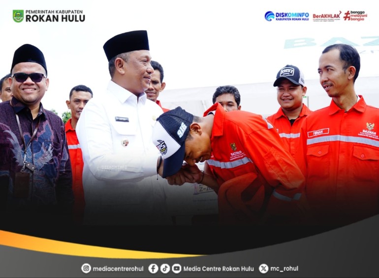 BAZNAS Salurkan Bantuan Bengkel ‘Z-Auto’ untuk 13 Mustahiq