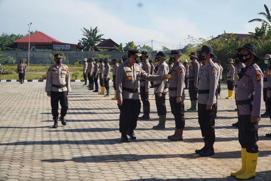 Bentuk Kewaspadaan, Kapolres Rohul Pimpin Apel Kesiapsiagaan Hadapi Karhutla