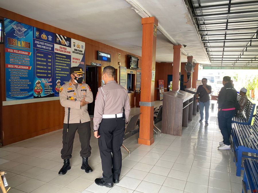 Upaya Berikan Layanan Prima, Kapolres Rohul Monitoring dan Pengecekan di Sat Pas SIM