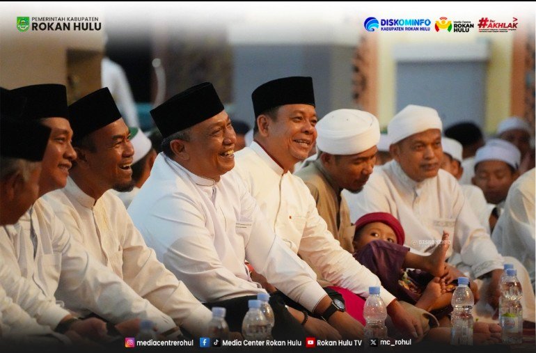 Bupati Bersama Wakil Hadiri
Malam Nuzulul Quran