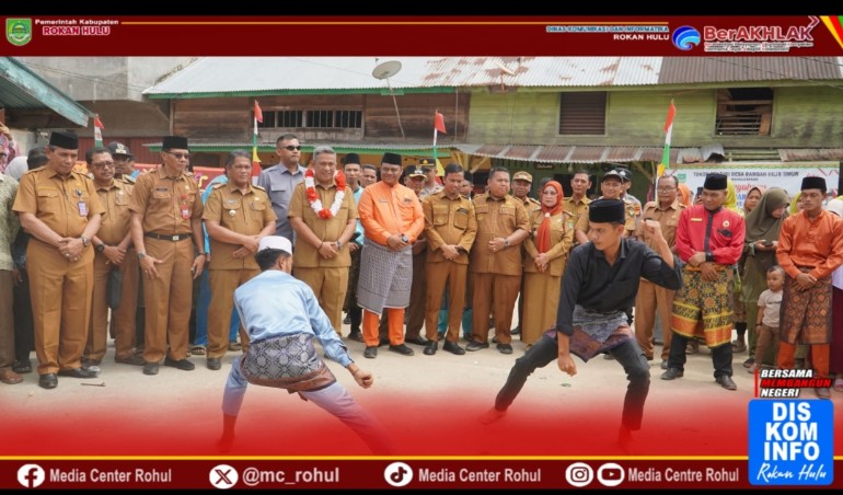 Bupati Hadiri Ulang tahun Desa RHT Ke-48.