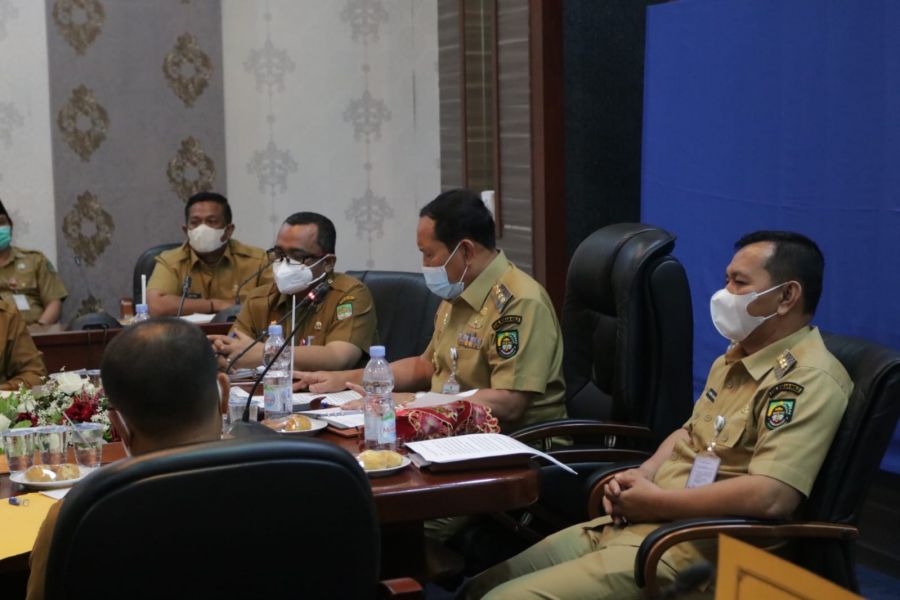 Bupati Rohul H. Sukiman Melakukan Evaluasi Kinerja OPD