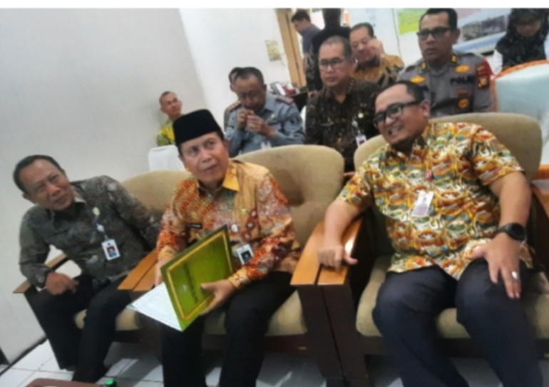 Bupati Rohul Hadiri Peresmian Pengoperasian Jaringan SATRIA dan Proyek Base Transceiver Station