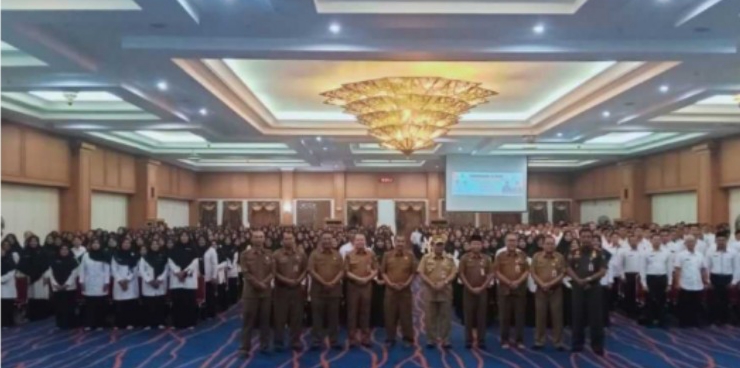 Bupati Sukiman Serahkan SK PPPK Formasi 