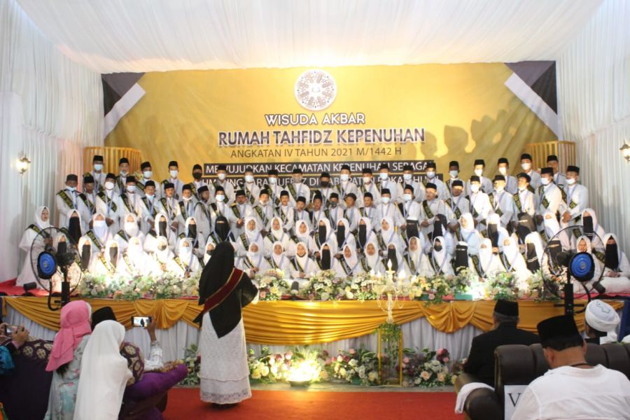 Desa Kepenuhan Hilir Sukses Jadi Tuan Rumah Wisudawan Rumah Tahfidz Kepenuhan ke IV