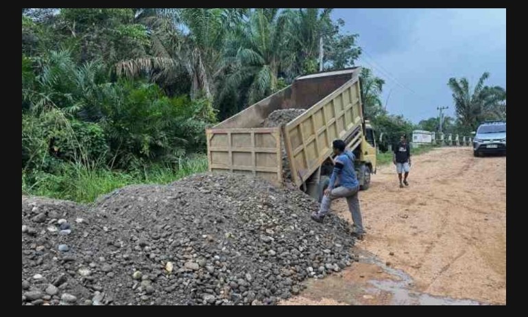 Dinas PUPR Rohul Prioritaskan Perbaikan Jalan 