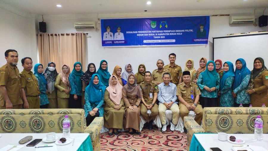 Dinsos Rohul Sosialisasi Peningkatan Partisipasi Perempuan Di Bidang Politik, Hukum dan Sosial