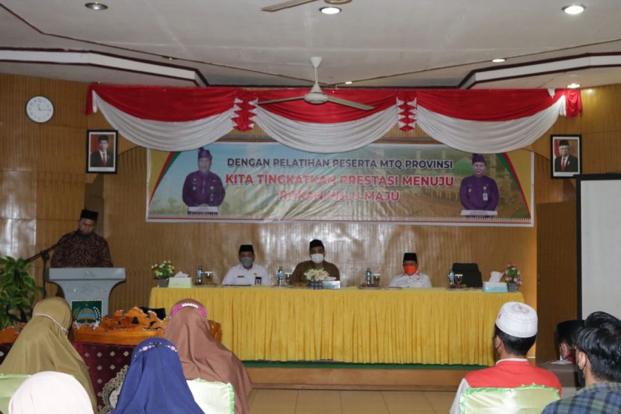 Edi Suherman.SH Membuka Secara Resmi Pelatihan bagi Peserta Perwakilan Negeri Seribu Suluk