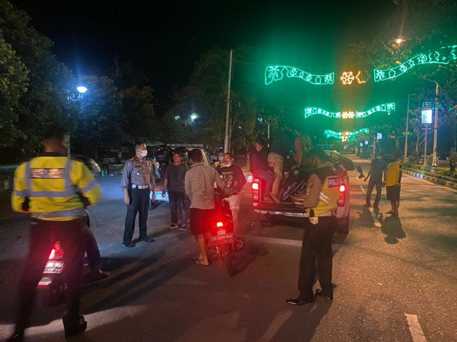 Ganggu Ketertiban Pengguna Jalan Dimalam Hari, Kasat Lantas Pimpin Penertiban Balap Liar