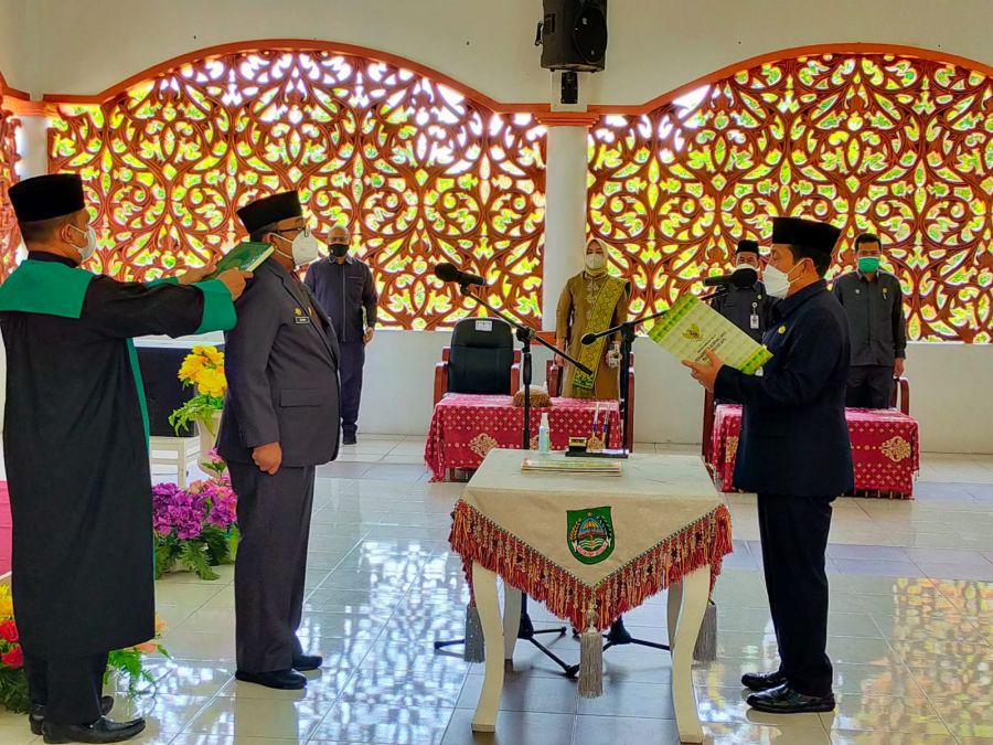 H. Sukiman Lantik Muhammad Zaki, S.STP, M.Si Sekda Rohul