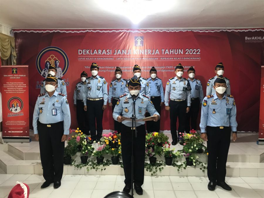 Kalapas Kelas IIB Pasir Pengaraian dan Pejabat Struktural Ikuti Deklarasi Janji Kinerja Tahun 2022