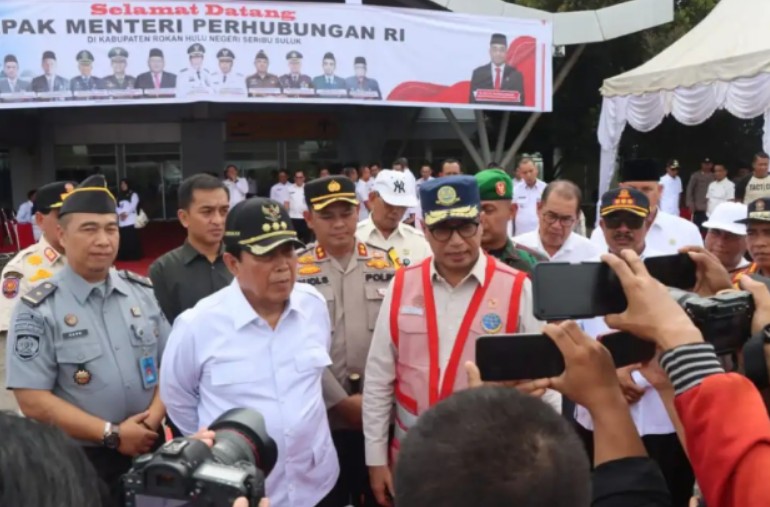 Menhub Tinjau Langsung Bandara Tuanku Tambusai