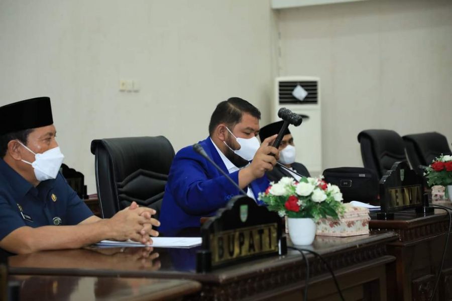 Paripurna Penyampaian Laporan LKPJ Bupati Tahun 2021,  Sukiman Ucapkan Rohul Berhasil Surplus