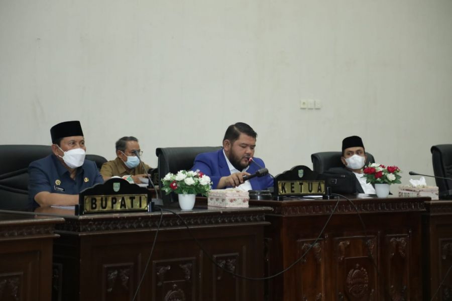 Paripurna Penyampaian Laporan LKPJ Bupati Tahun 2021,  Sukiman Ucapkan Rohul Berhasil Surplus