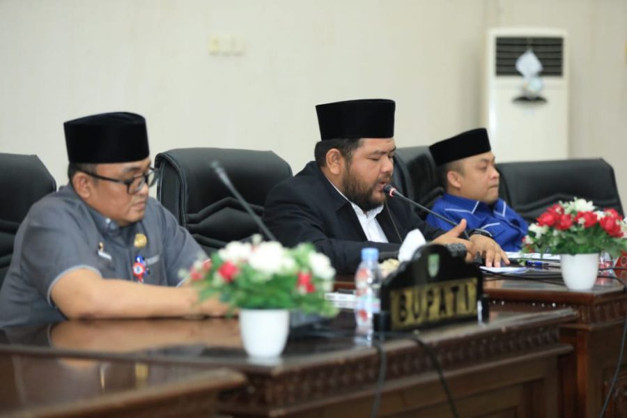 Rapat Paripurna, Ketua DPRD Rohul Soroti Keluhan Warga Tentang Air Bersih