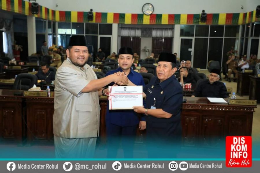 Rapat Paripurna, Bupati Rohul Sampaikan 3 Raperda