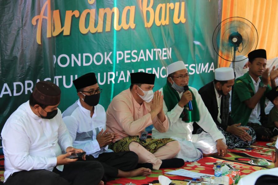 Resmikan Gedung Asrama Putra, Wabup: Semoga Para Santri Giat Belajar Dan Mengahafal Al-Quran