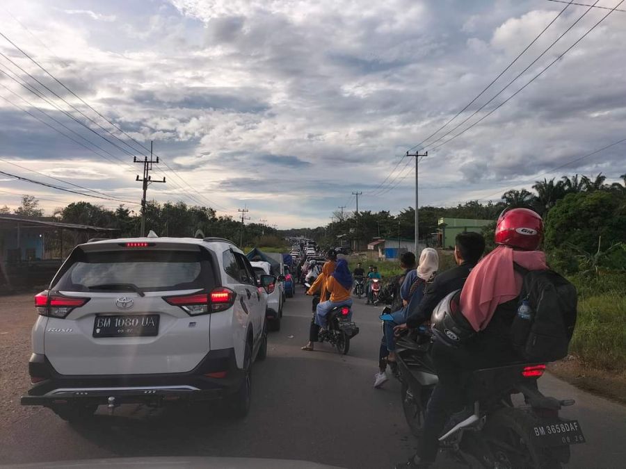 Sering Macet, Alfa Syahputra Minta Pemprov Riau diperlebar Jembatan Kumu