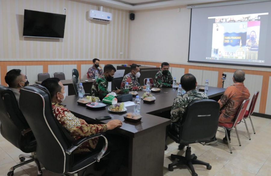 Sinkronisasikan Penanganan Covid 19, Wabub Rohul Ikuti Rakor Bersama Panglima TNI dan Ka BNPB Pusat
