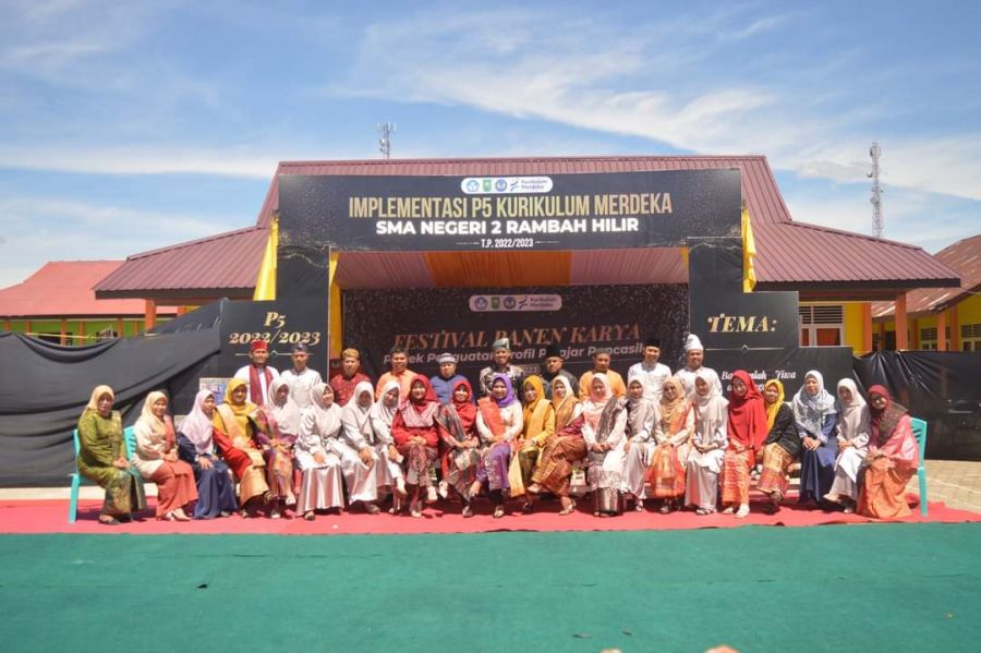 SMA N 2 Rambah Hilir Sukses Gelar Festival Pananen Karya Projek