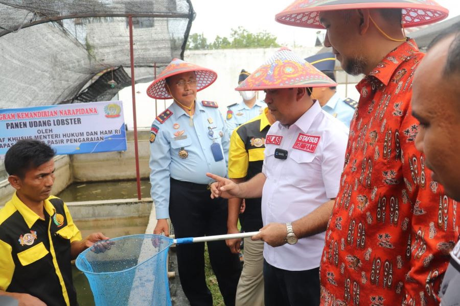 Stafsus Menkumham Ri Puji Semangat  Petugas dan WBP di Lapas Pasir Pengaraian