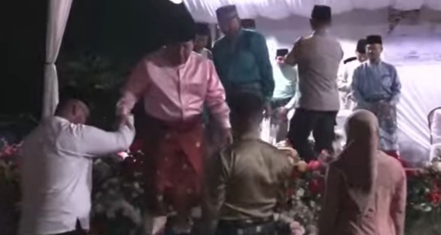 Sukiman Lepas Pawai Takbir Ditandai Pemukulan Bedug