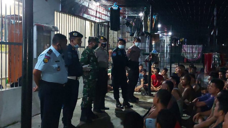 Tim Gabungan TNI-Polri Lakukan Penggeledahan di Lapas Pasir Pengaraian