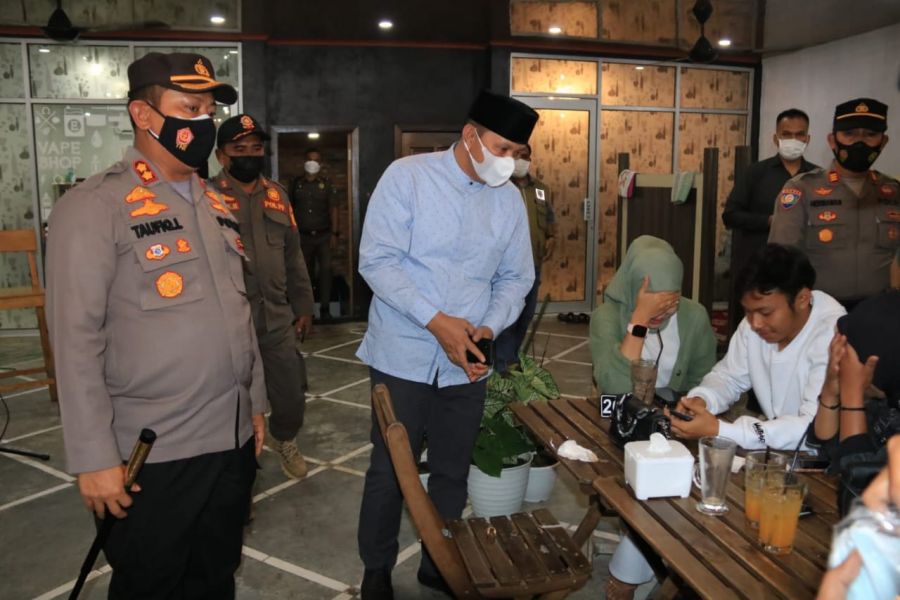 Tim Satgas Dapatkan Seorang Pengunjung Positif Rapit Tes Antigen