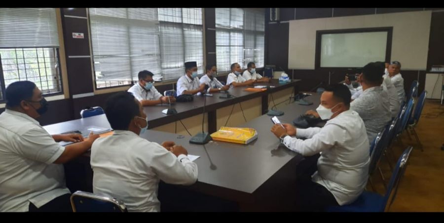 Wakil ketua APDESI Rois Ancam Tutup Kantor